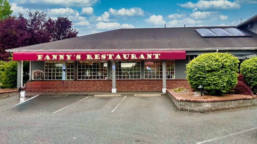 Fanny's Restaurant exterior on Cedar Ave in Marysville, WA